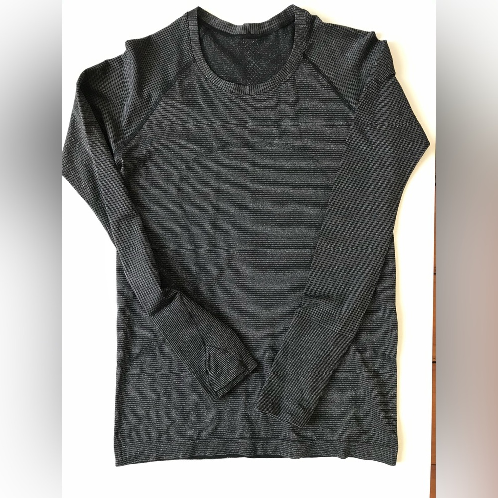 Lululemon Swiftly Tech Speed Shine Black Long Sleeve Running Top Thumbholes 10